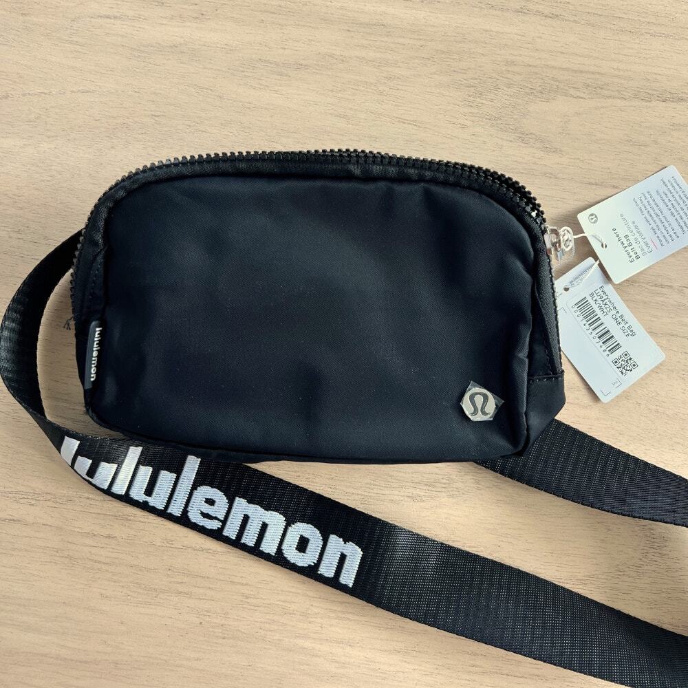 Lululemon Everywhere Wordmark Crossbody Belt Bag 1L - Black with Logo Strap
